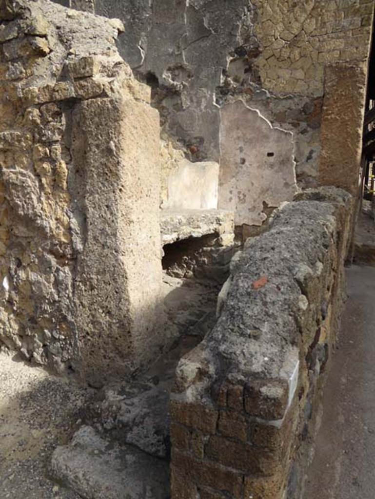 III.18, Herculaneum, October 2014. Looking towards room 38a on north side of entrance doorway. Photo courtesy of Michael Binns.